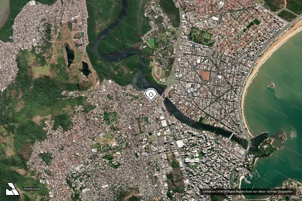 Imagem de satélite de Infração Ambiental em Vitória - ES (marcador da localização)