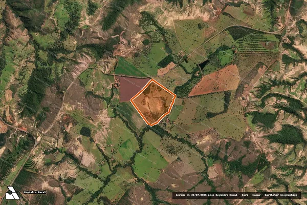 Imagem de satélite de Fazenda Carrapato em Lagamar - MG