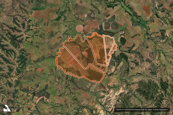 Imagem de satélite de FAZENDA RIACHO DO OURO em LAGAMAR - MG