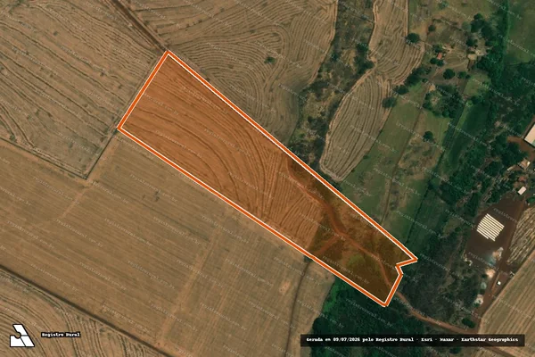 Imagem de satélite de FAZENDA BARREIRO em CAPINÓPOLIS - MG