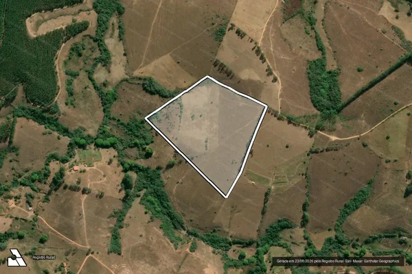 Imagem de satélite de Sítio Santa Maria em SANTANA DO GARAMBÉU - MG