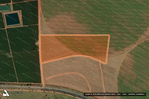 Imagem de satélite de Fazenda Rancharia e S Antonio em MONTE CARMELO - MG