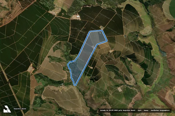 Imagem de satélite de Fazenda Cachoeira do Campo - Parte 1 em Serra do Salitre - MG
