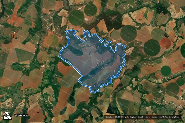 Imagem de satélite de Fazenda Olhos D?agua e Paiol Queimado - Parte 1 em Patos de Minas - MG