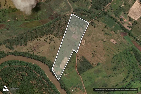 Imagem de satélite de FAZENDA IPOEIRA GLEBA 05 - 001 em Arinos - MG