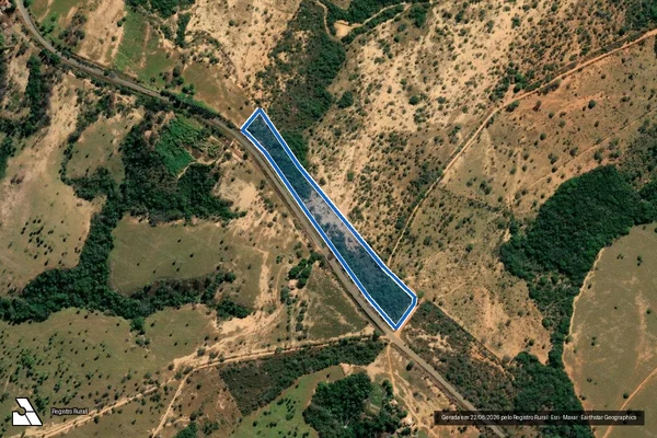 Imagem de satélite de Fazenda Poções - Gleba 02 em Paineiras - MG