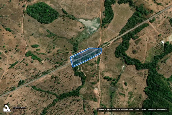 Imagem de satélite de PARTE DESMEMBRADA DOS LOTES N° 13 E 14, do LOTEAMENTO PEQUIZEIRO, GLEBA 07 - FAIXA DE DOMÍNIO em Colméia - TO