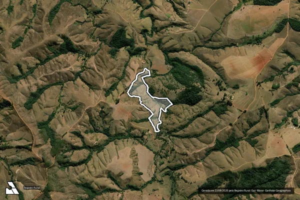 Imagem de satélite de Fazenda Capivara, Água Parada e Campo Alegre, lugares denominados Baixada da Cobra, Espigão do Sal e Mato das Frutas  - Parte 1 em Tapira - MG
