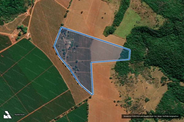 Imagem de satélite de Fazenda Matinha Ou Araras - Parte 1 em Piumhi - MG