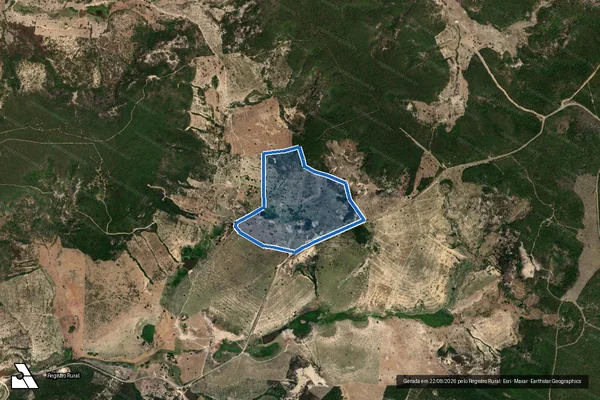 Imagem de satélite de FAZENDA SÃO JOÃO E QUEIXADA - Parte 2 em Ponto dos Volantes - MG