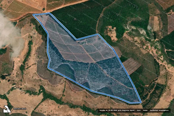Imagem de satélite de Aráujos-Córrego dos Araújos-Moinho - 001 em Capelinha - MG