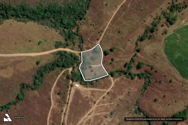 Imagem de satélite de Fazenda Campo Alegre, lugar denominado Paiol Queimado - Gleba ? C em São Roque de Minas - MG