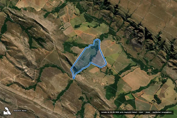 Imagem de satélite de Fazenda Cascata - Fazenda Cascata em Delfinópolis - MG