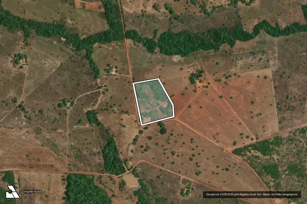 Imagem de satélite de Lote 33 (Área Comunitária), P.A Piedade / Parte 1