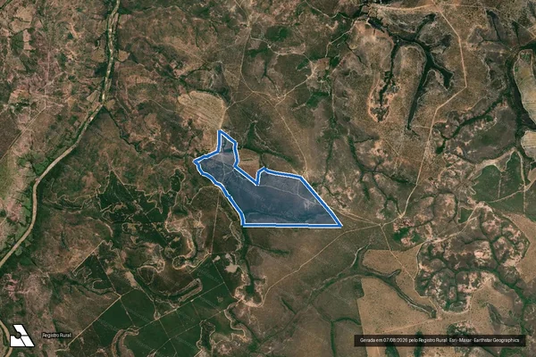 Imagem de satélite de Fazenda Onça - Parte 1 em João Pinheiro - MG