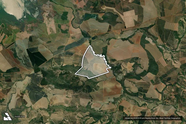 Imagem de satélite de Fazenda Retiro de Campo - Fazenda Varjão em Campo do Meio - MG